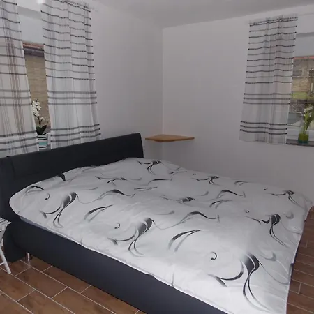 Hofmann Strueth 3 Apartment Rottingen
